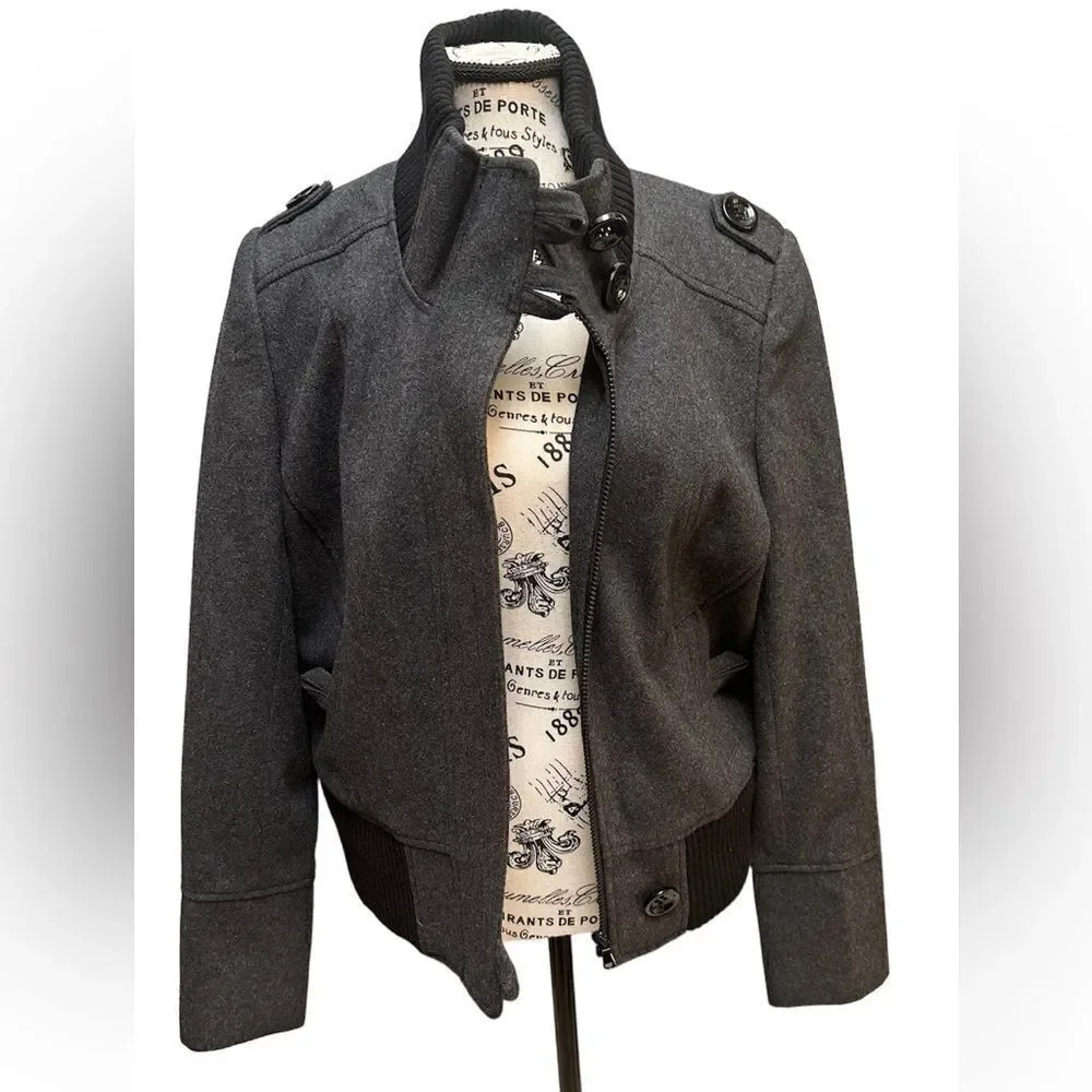 Apostrophe grey and black winter wool jacket.  Like new.  Size Large